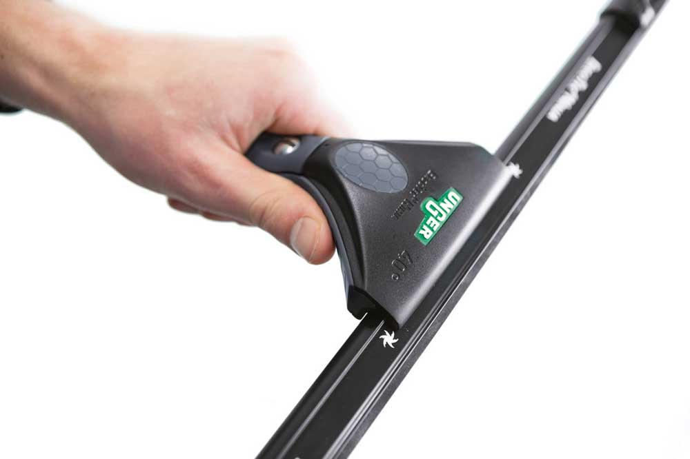 UNGER EN000 ErgoTec NINJA Wischergriff, 40° – Bild 2