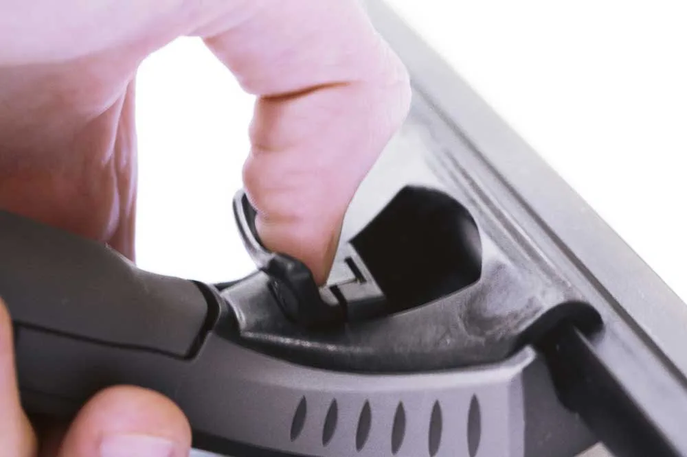 UNGER EN000 ErgoTec NINJA Wischergriff, 40° – Bild 7