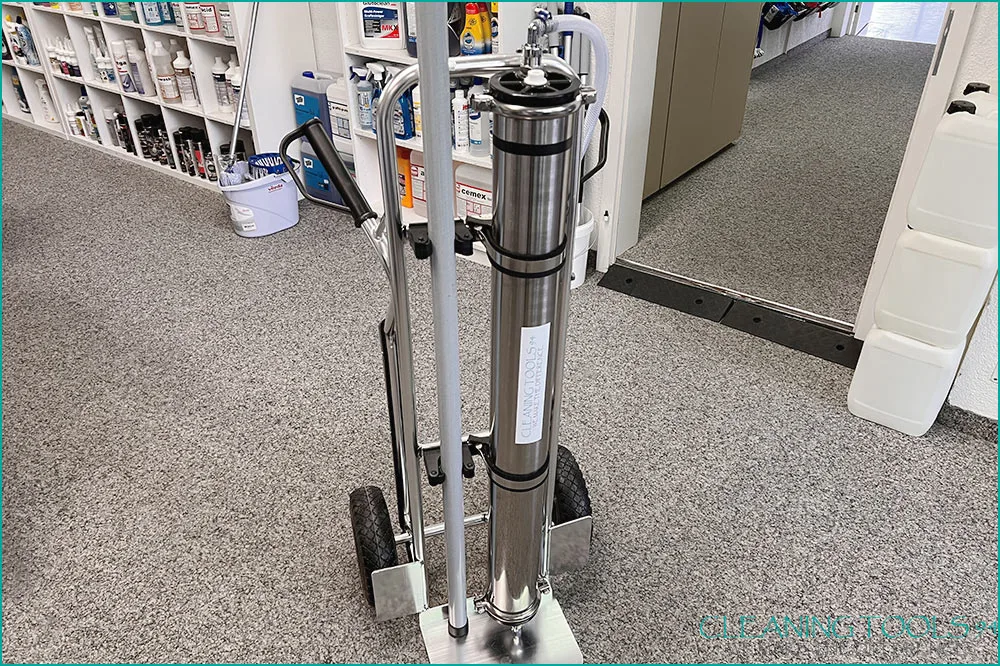 Cleaning Tools 94 Mobiles Reinwasser-Gerät mit 8 Liter Mischbettharz