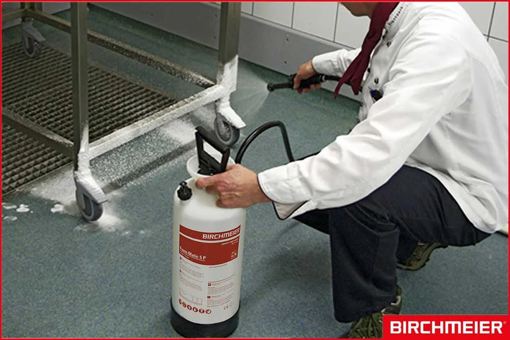 BIRCHMEIER 11900401 Schaum-Drucksprühgerät Foam-Matic 5 P für Säuren, rot, 5 Liter