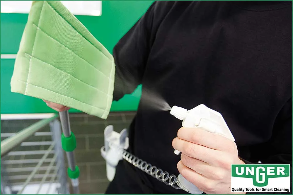 UNGER PHD20 Padhalter mit DIN-Gewinde für Teleskopstangen, 20 cm