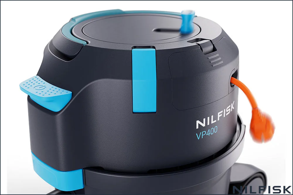 NILFISK 107421173 Trockensauger VP400 HEPA XTCP CH, 700 Watt, Kabelaufrollsystem 15 Meter