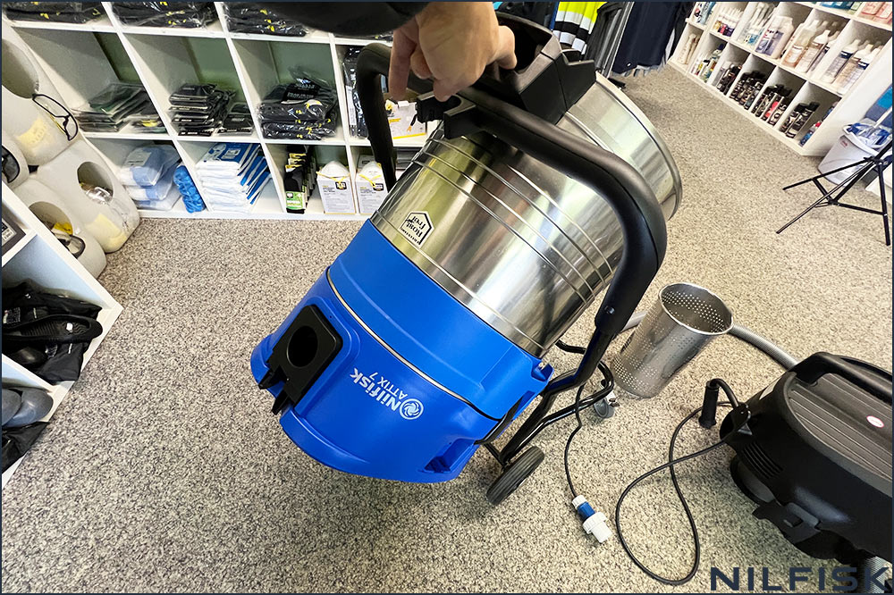 NILFISK 302001527 Nass-/Trockensauger - Feuerwehrsauger ATTIX 751-61 CH