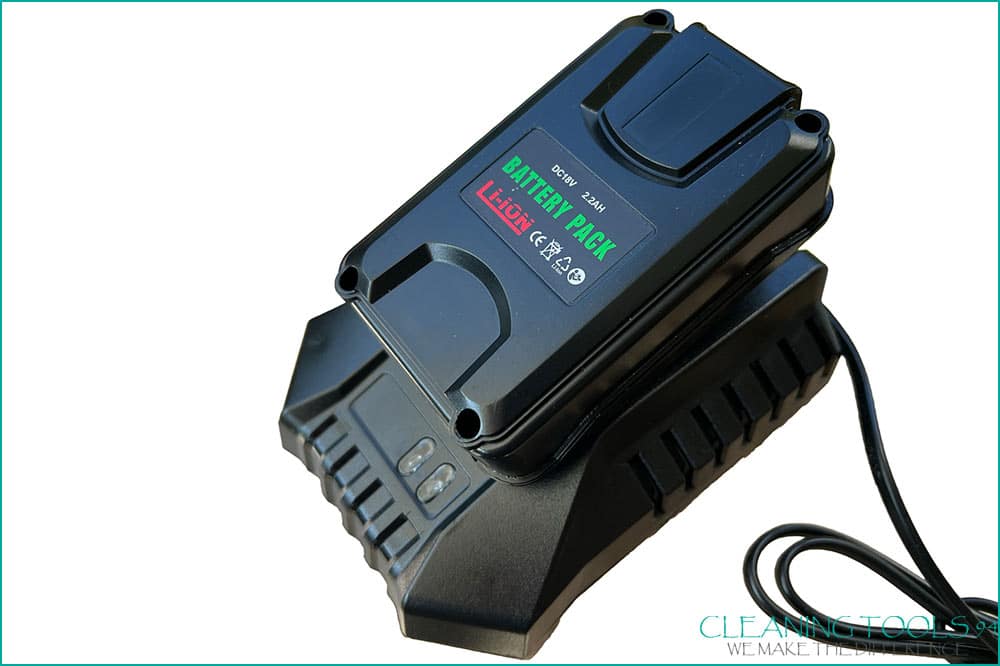 Cleaning Tools 94 Akku-Ladegerät zu Akku-Drucksprühgerät – Bild 2