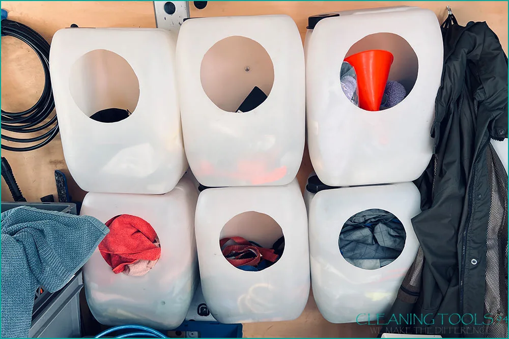 Cleaning Tools 94 Kanister-Aufbewahrungsbox mit Entnahmeöffnung